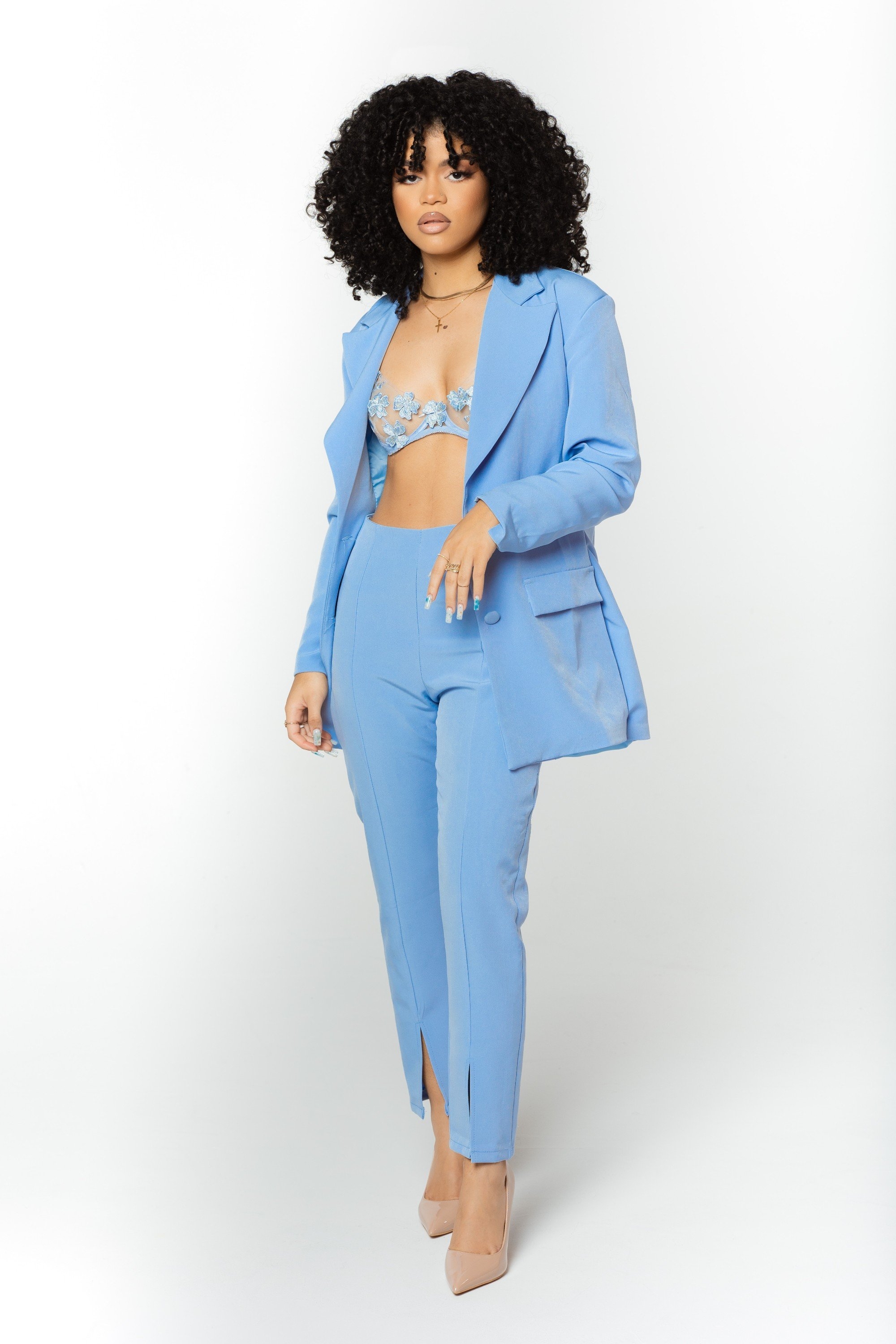 carousel-hero-element image-1